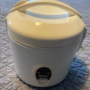 Aroma rice cooker